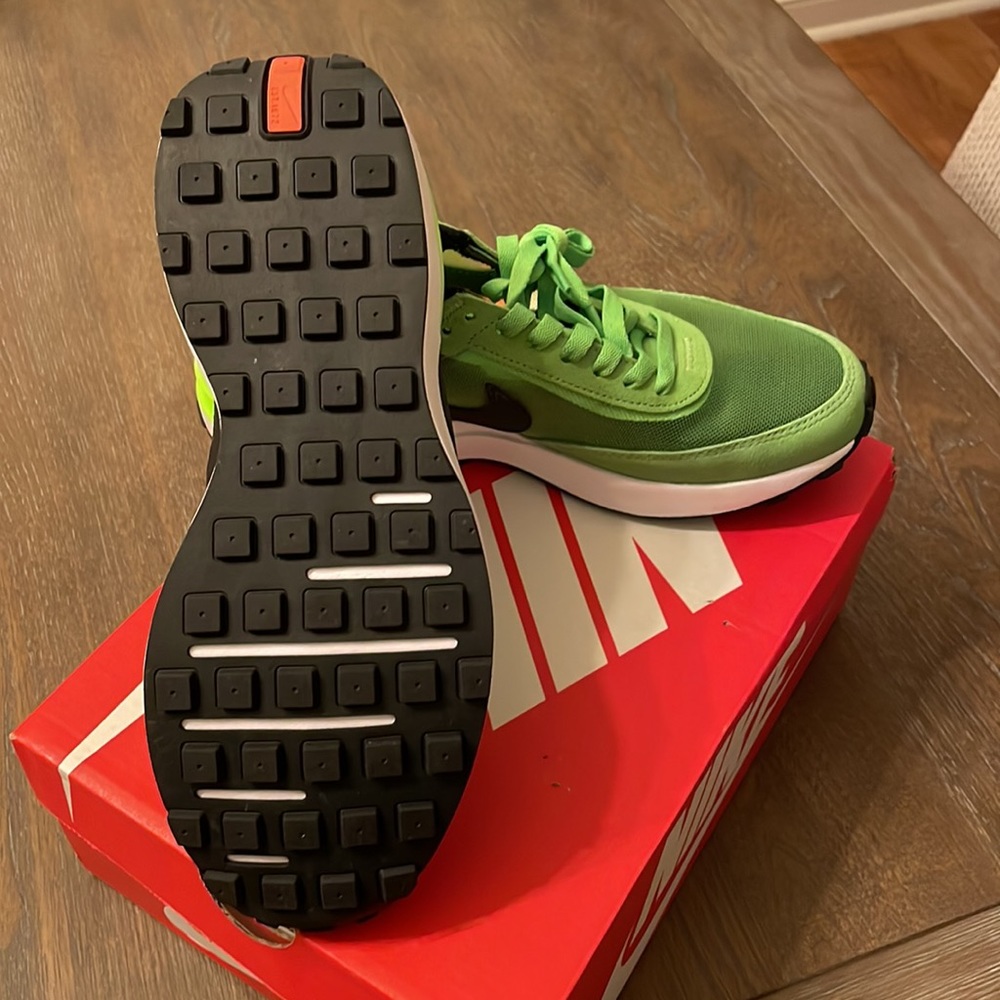 Nike Waffle One(GS) - Picture 4 of 12